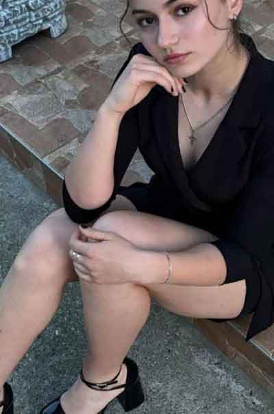 Julia, 25 Jahre